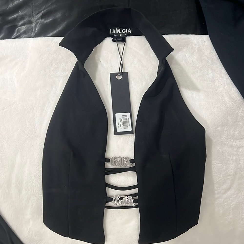 I AM GIA Black Piper Vest